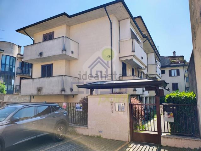 Appartamento in vendita di 81 m² in Via R. Pandini, 1