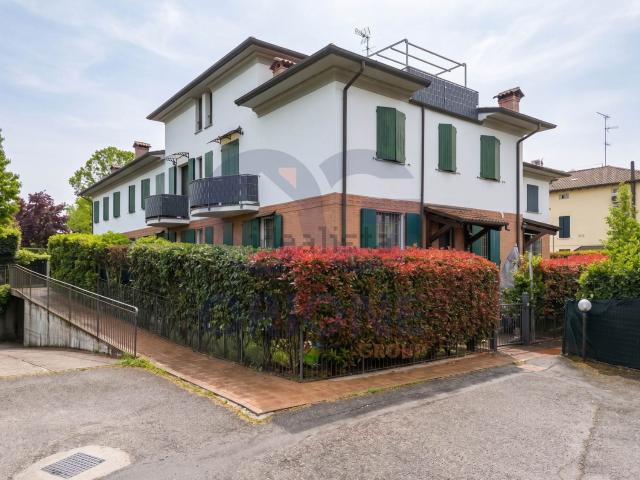 Appartamento in vendita di 81 m² in Via Reno Vecchio, 52