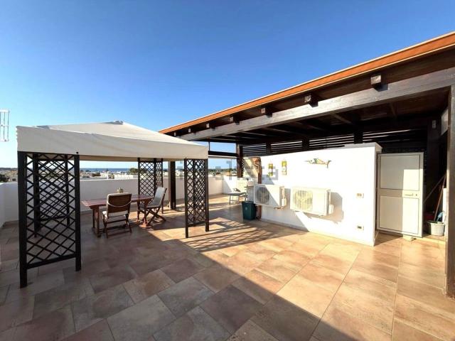 Appartamento in vendita di 81 m² in Via Salvatore Quasimodo, 15