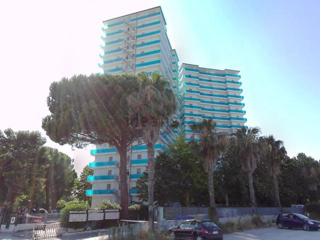 Appartamento in vendita di 81 m² in Via Salvo D&apos Acquisto, 6
