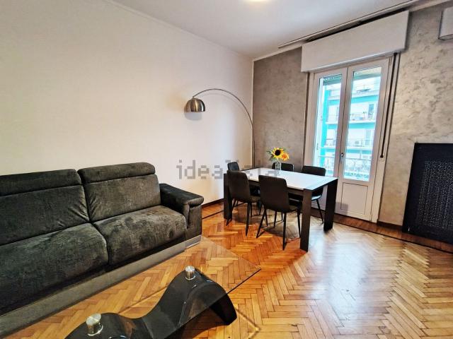 Appartamento in vendita di 81 m² in Viale Corsica, 77