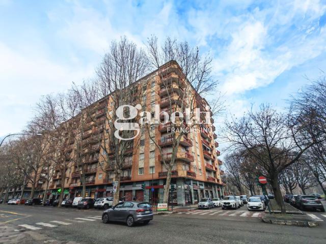 Appartamento in vendita di 82 m² in Corso Traiano, 77