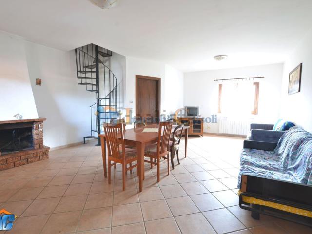 Appartamento in vendita di 82 m² in Via Valle della Cerasa