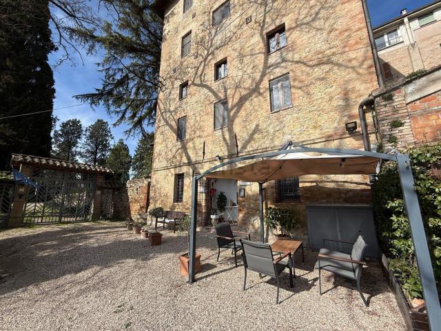 Appartamento in vendita di 82 m² in Via Amelia, 3