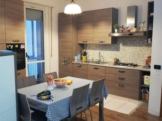 Appartamento in vendita di 82 m² in Via Bengasi, 1