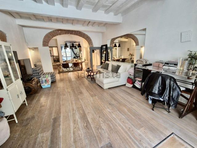 Appartamento in vendita di 82 m² in Via del Campuccio