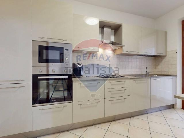 Appartamento in vendita di 82 m² in Via della Gronda, 187