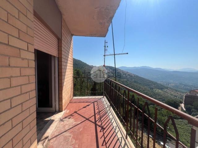 Appartamento in vendita di 82 m² in Via della Pineta, 2