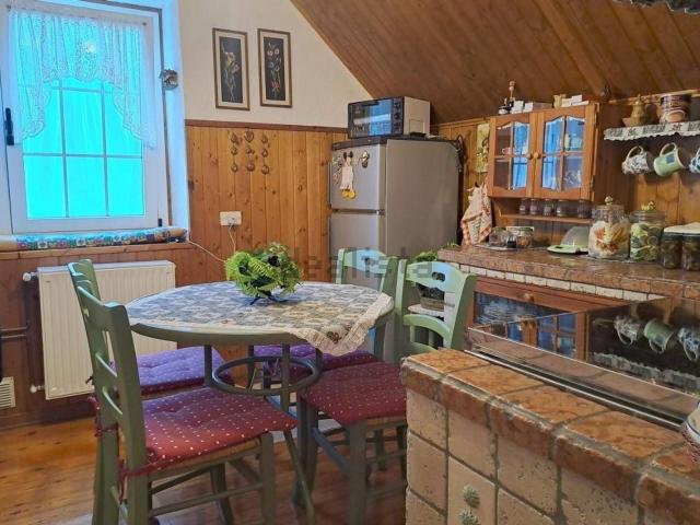 Appartamento in vendita di 82 m² in Via delle Terme, 1