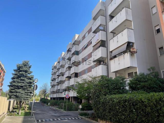 Appartamento in vendita di 82 m² in Via delle Azzorre, 340