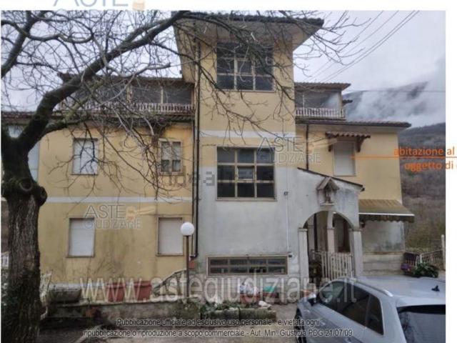 Appartamento in vendita di 82 m² in Via Filettino, 40