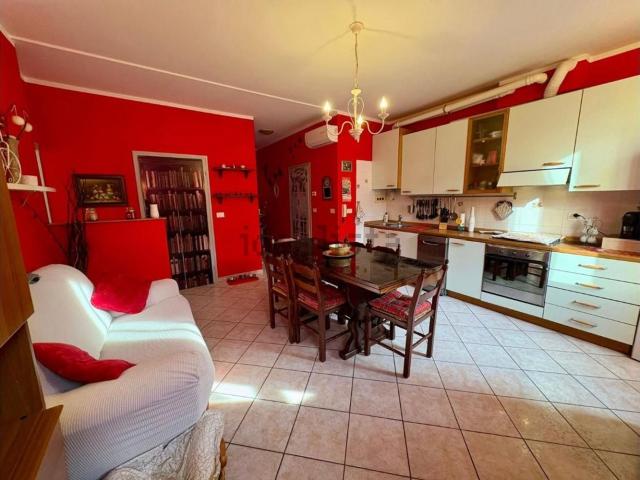 Appartamento in vendita di 82 m² in Via Filippo Corridoni, 16