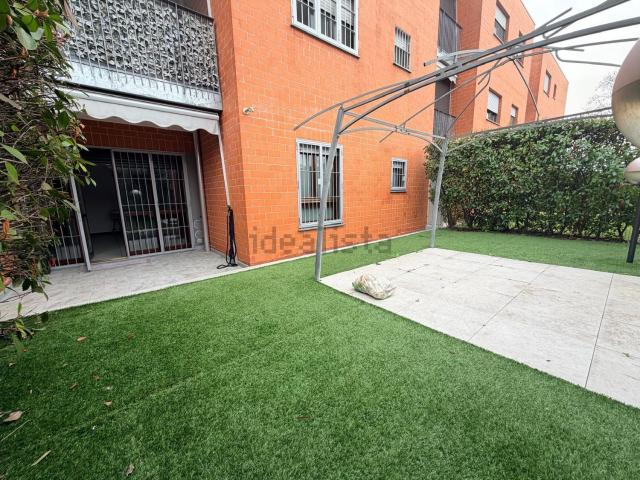 Appartamento in vendita di 82 m² in Via Fratelli Rosselli, 58