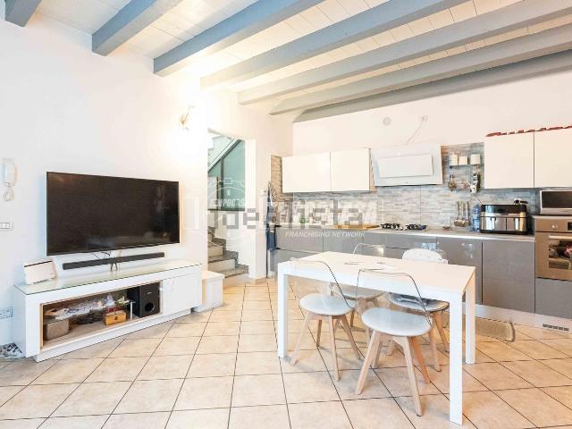 Appartamento in vendita di 82 m² in Via Giulini