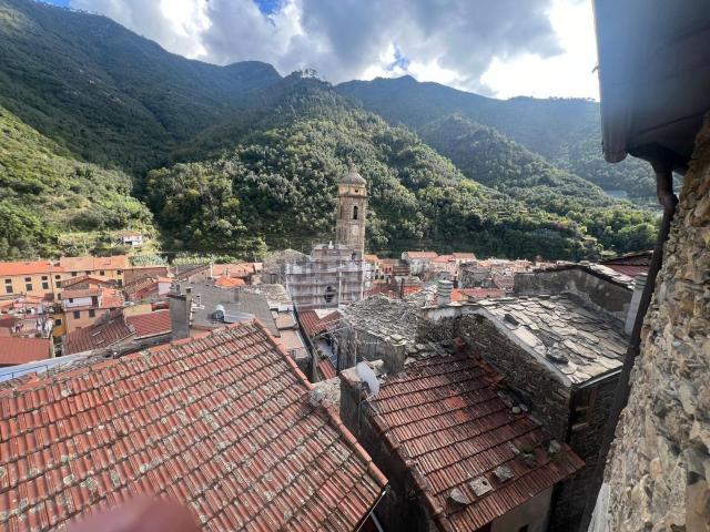 Appartamento in vendita di 82 m² in Via Magenta, 47