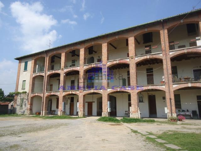 Appartamento in vendita di 82 m² in Via per Cornate
