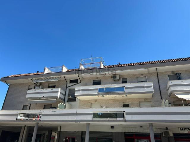 Appartamento in vendita di 82 m² in Via Pietro Nenni, 44