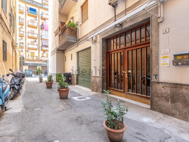 Appartamento in vendita di 82 m² in Via Romualdo Guarna, 4