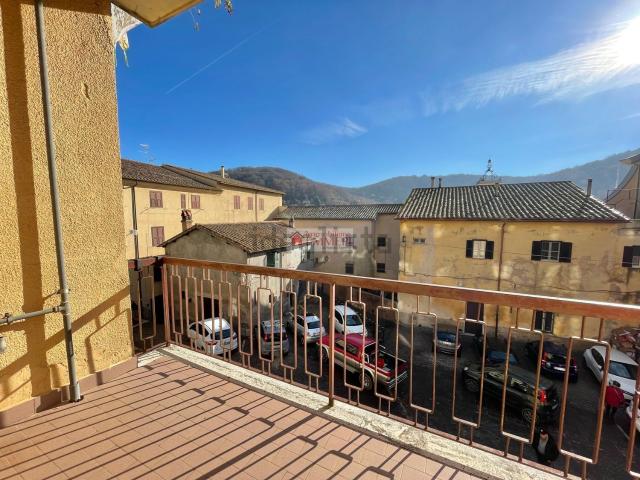 Appartamento in vendita di 82 m² in Via San Pietro, 6