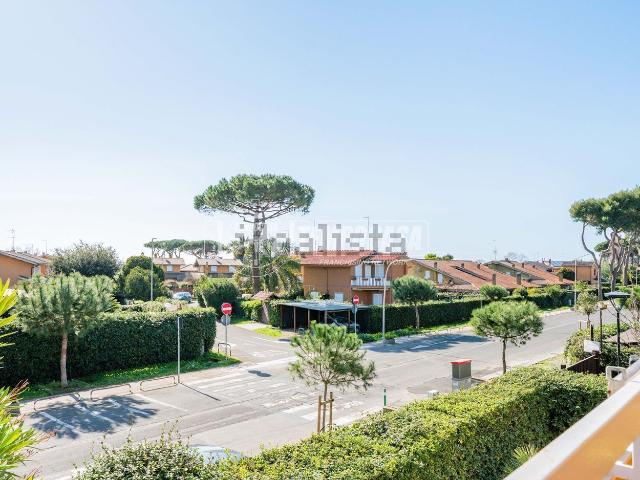 Appartamento in vendita di 82 m² in Via Saturno, 12