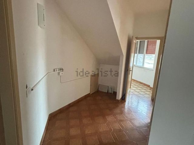 Appartamento in vendita di 87 m² in Circonvallazione Colle, 13