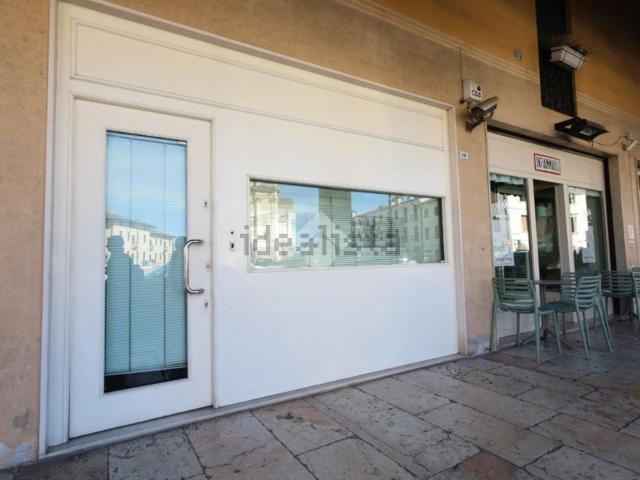 Appartamento in vendita di 87 m² in Piazza Vittorio Emanuele, 19