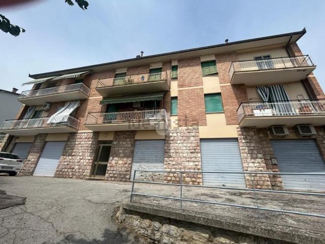 Appartamento in vendita di 87 m² in Strada Tuderte, 75