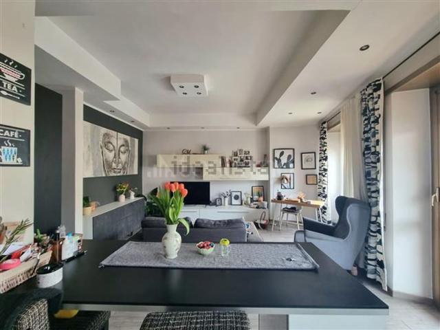 Appartamento in vendita di 87 m² in Via Tuscolana