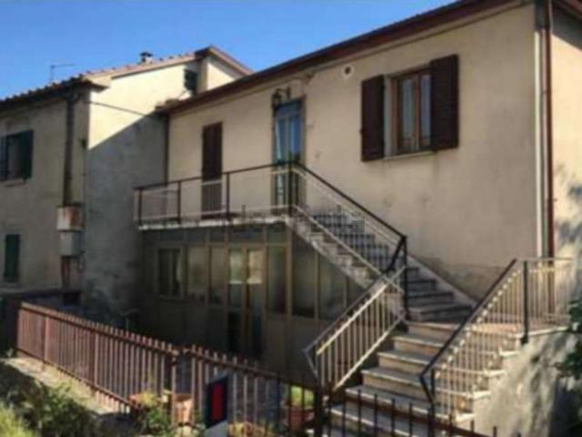 Appartamento in vendita di 87 m² in Via Umbro Casentinese