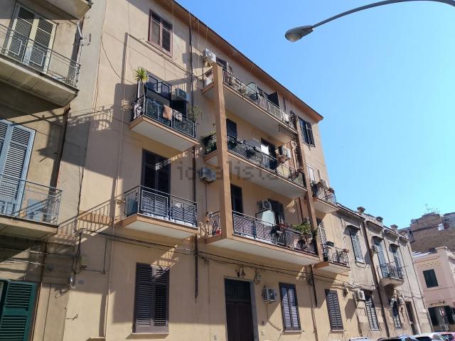 Appartamento in vendita di 87 m² in Via Villa Caputo, 23