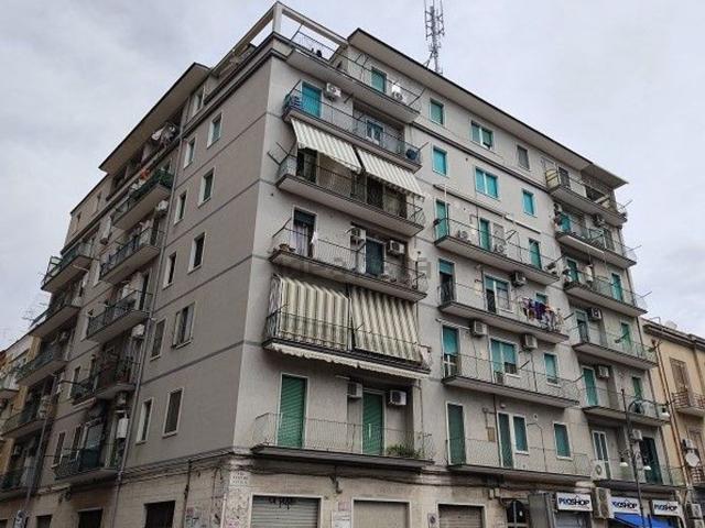 Appartamento in vendita di 87 m² in Via Vittime Civili