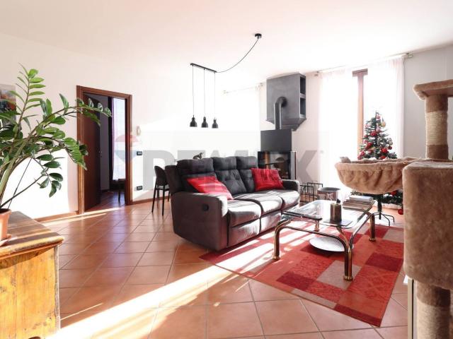 Appartamento in vendita di 87 m² in Via Amagno, 26