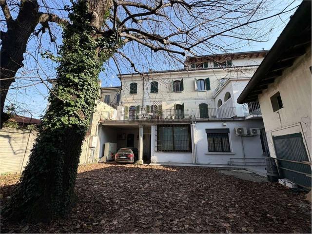Appartamento in vendita di 87 m² in Via Antonio Stoppani, 3