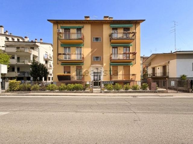 Appartamento in vendita di 87 m² in Via Bernini Buri, 19