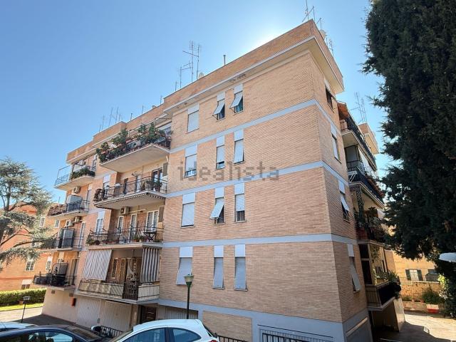 Appartamento in vendita di 87 m² in Via Castiglione d&apos Orcia, 28