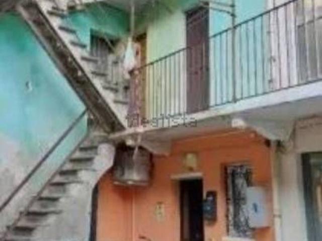 Appartamento in vendita di 87 m² in Via Cavour, 27