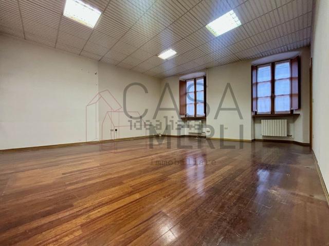 Appartamento in vendita di 87 m² in Via Croix de Ville, 40