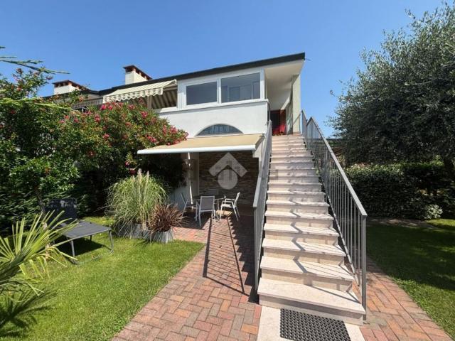 Appartamento in vendita di 87 m² in Via dei Vigneti, 10