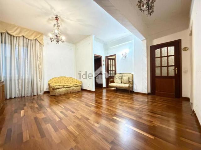 Appartamento in vendita di 87 m² in Via di Donna Olimpia, 6