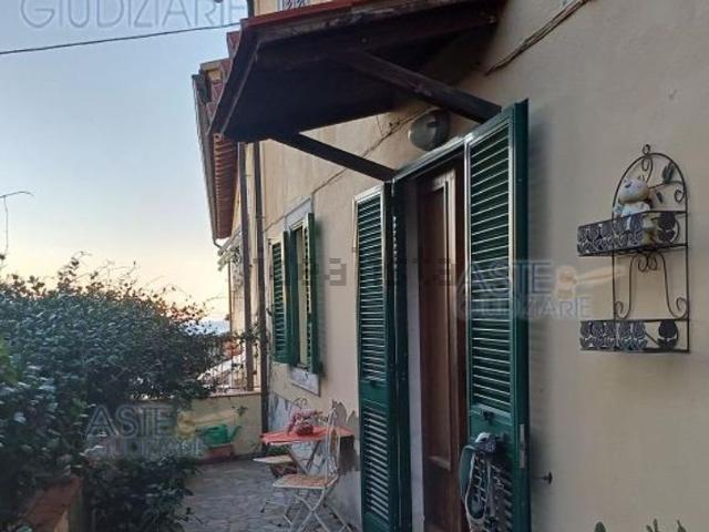 Appartamento in vendita di 87 m² in Via di Montenero, 315