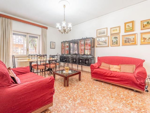 Appartamento in vendita di 87 m² in Via Enrico Mazzoccolo