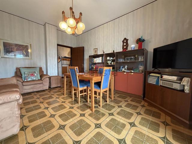 Appartamento in vendita di 87 m² in Via Fosse Ardeatine, 6