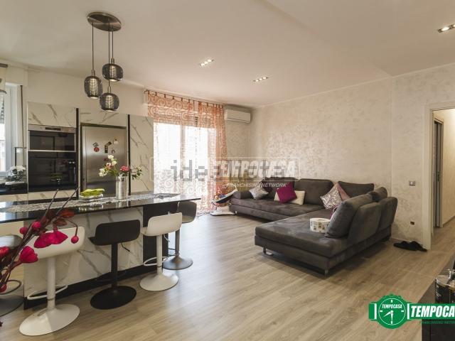 Appartamento in vendita di 87 m² in Via Giovanni Carnovali