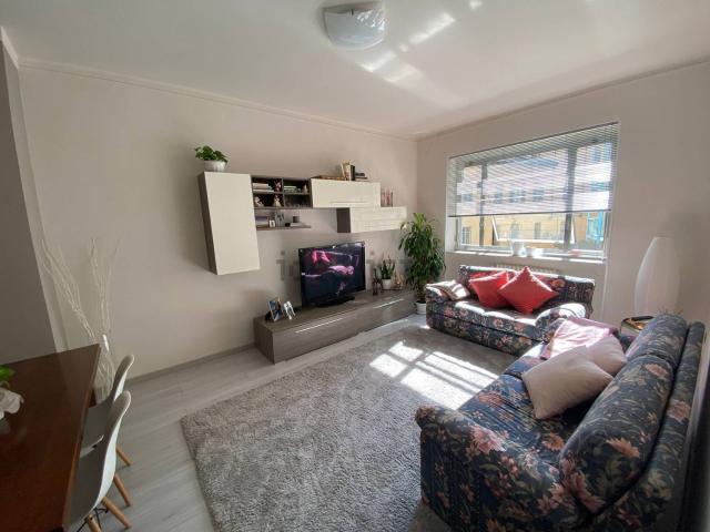 Appartamento in vendita di 87 m² in Via Giovanni Dossena, 7