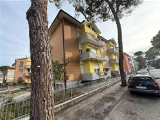 Appartamento in vendita di 87 m² in Via Giosuè Carducci