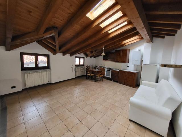 Appartamento in vendita di 87 m² in Via Giardini, 1