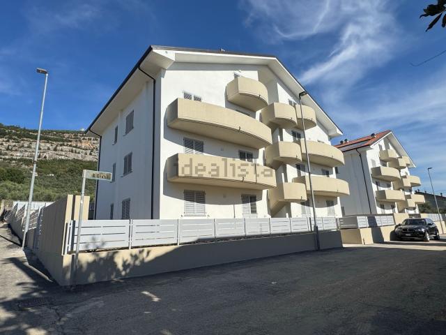 Appartamento in vendita di 87 m² in Via Grandi, 19