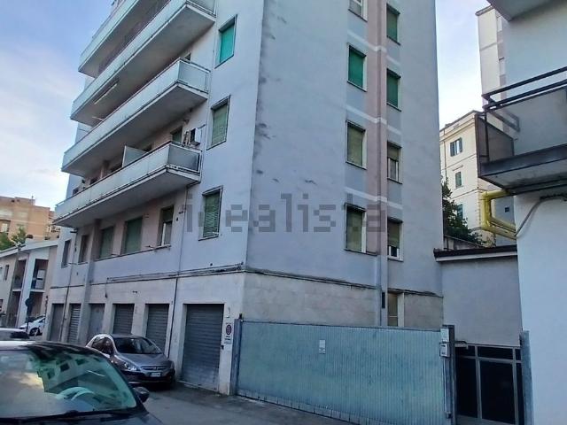 Appartamento in vendita di 87 m² in Via Luigi Colazilli