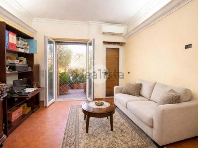 Appartamento in vendita di 87 m² in Via Luigi Corti, 33