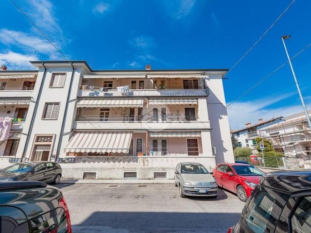 Appartamento in vendita di 87 m² in Via Luigi Prina, 9